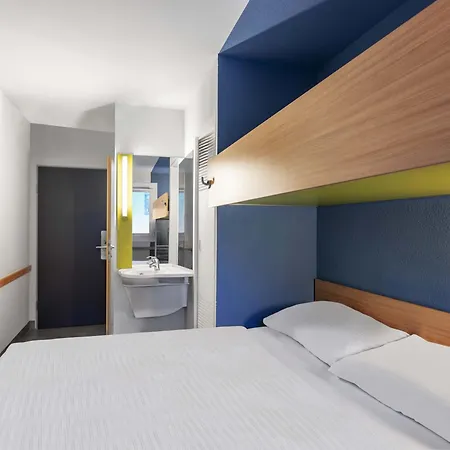 B&B Hotel Willich Отель Виллих