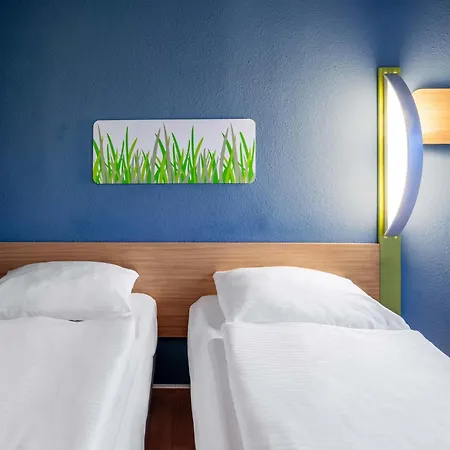 Отель B&B Hotel Willich Виллих