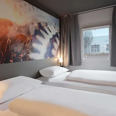 Отель B&B Hotel Willich Виллих